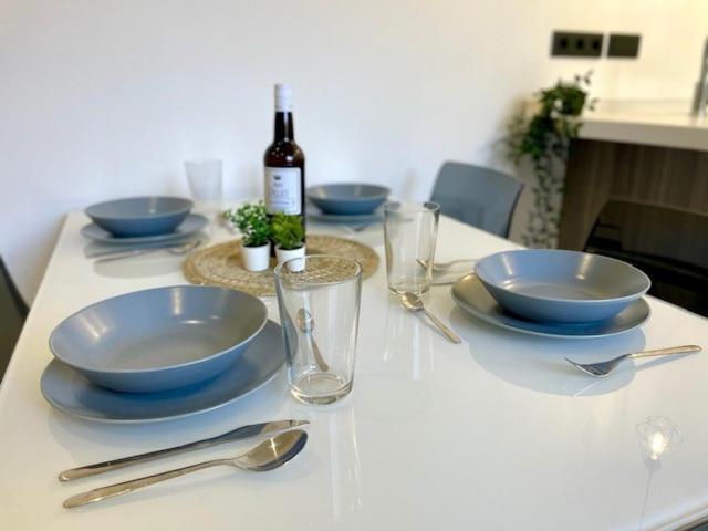 Gatu Premium Alma Marinera, Preferente Mayores De 25 Anos Y Familias Cadiz Ngoại thất bức ảnh
