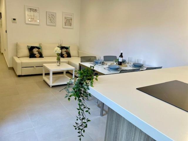 Gatu Premium Alma Marinera, Preferente Mayores De 25 Anos Y Familias Cadiz Ngoại thất bức ảnh